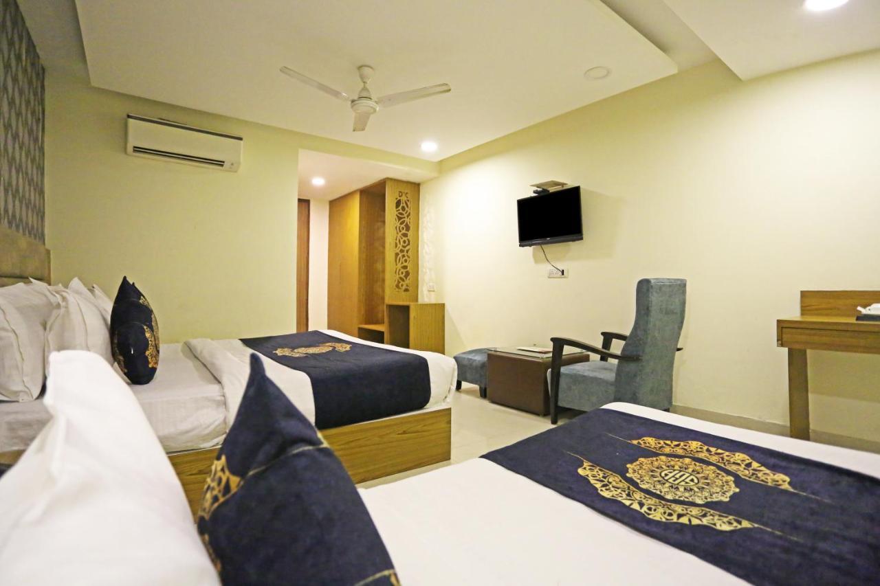 Hotel Grand Suites By D'Capitol Near Delhi Airport New Delhi Extérieur photo