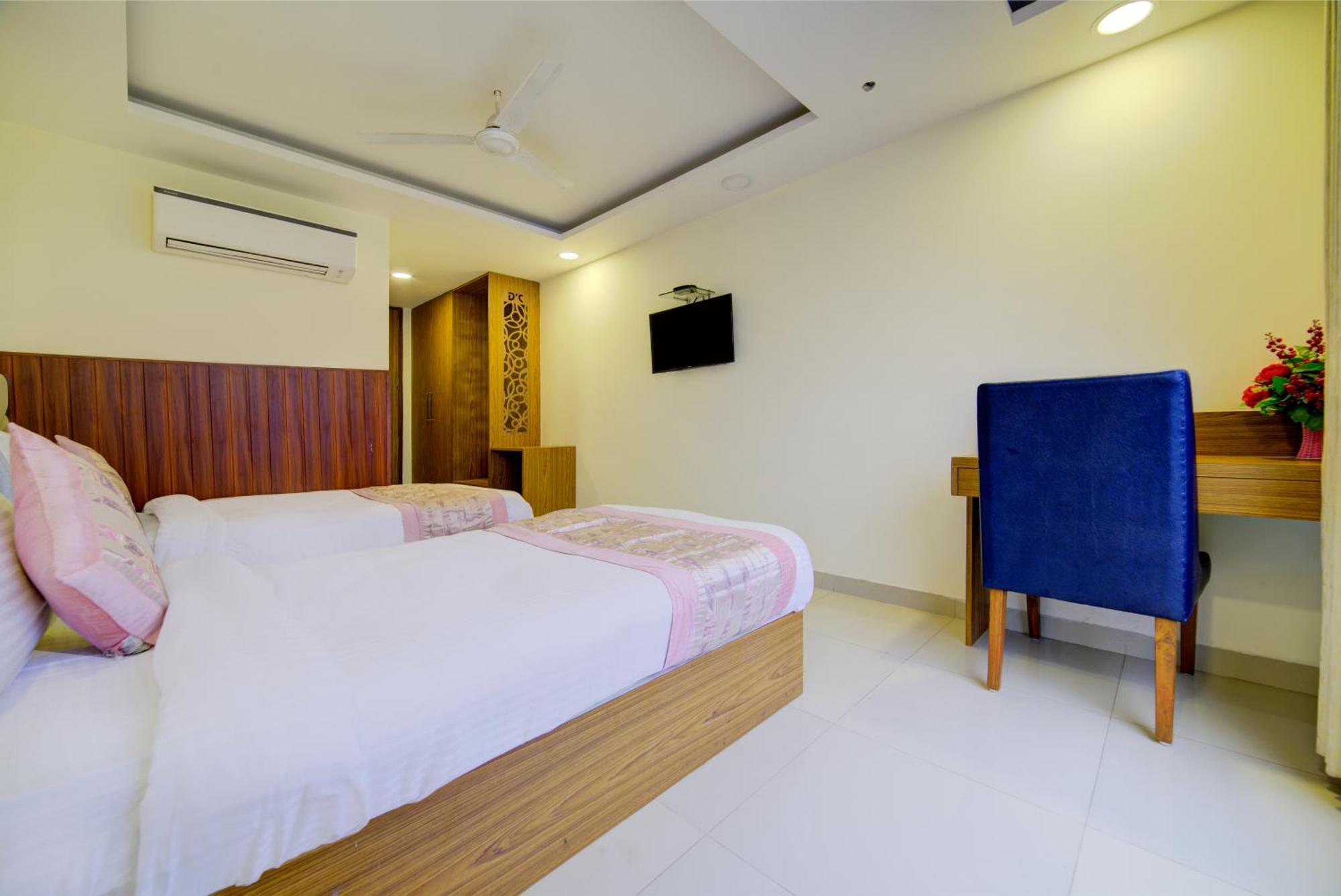Hotel Grand Suites By D'Capitol Near Delhi Airport New Delhi Extérieur photo