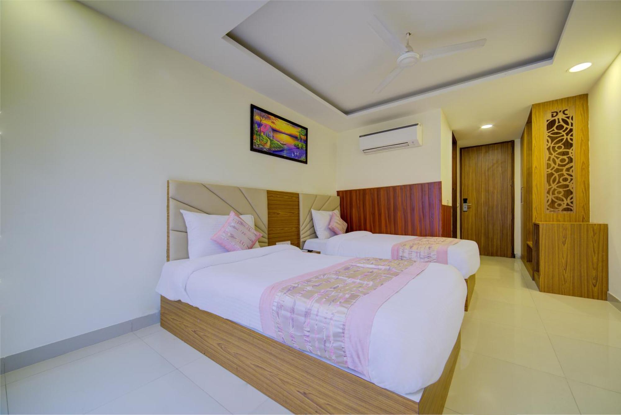 Hotel Grand Suites By D'Capitol Near Delhi Airport New Delhi Extérieur photo