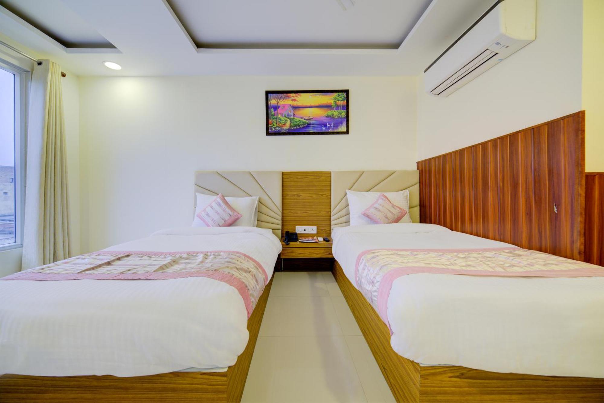Hotel Grand Suites By D'Capitol Near Delhi Airport New Delhi Extérieur photo