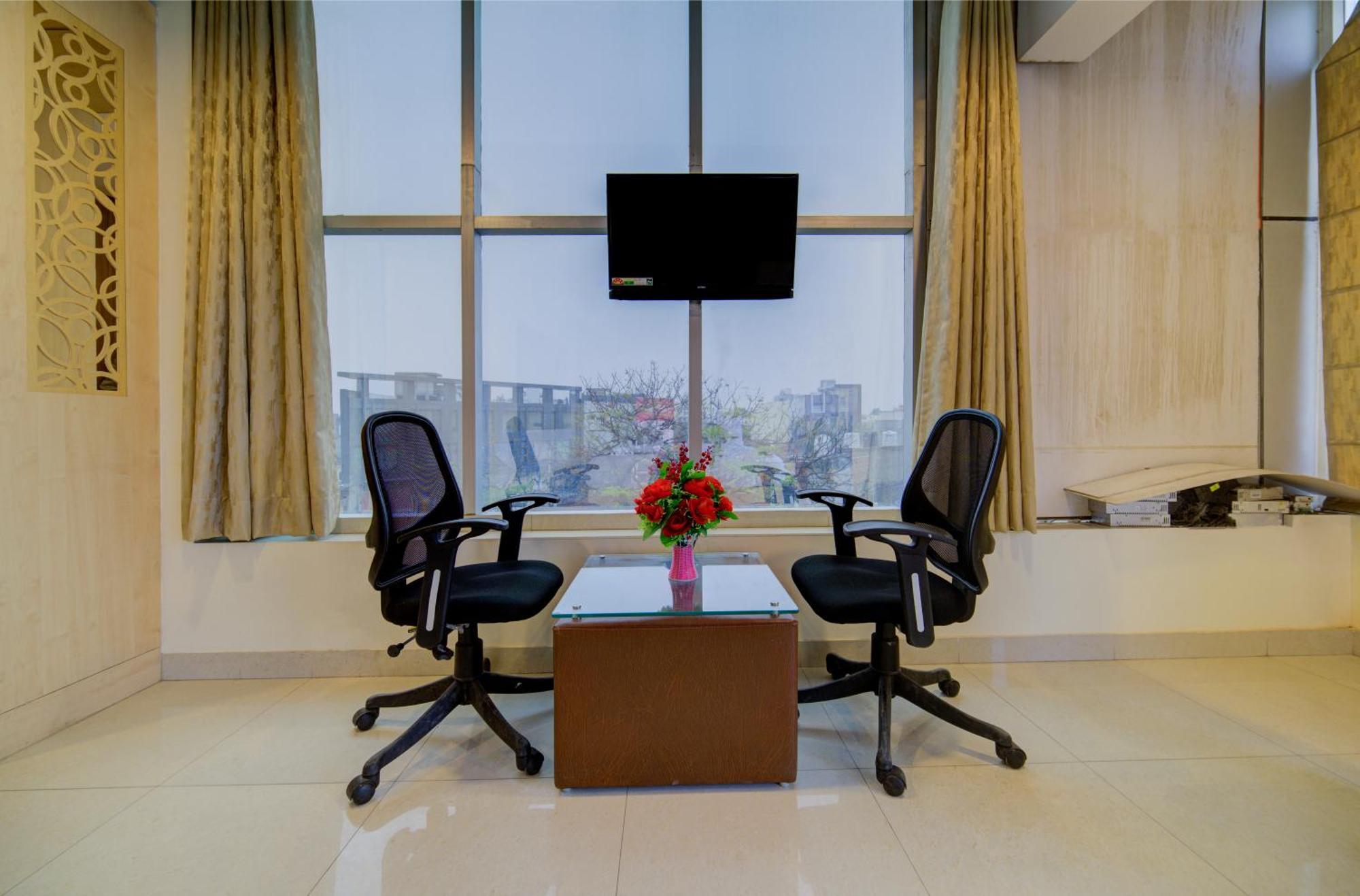 Hotel Grand Suites By D'Capitol Near Delhi Airport New Delhi Extérieur photo