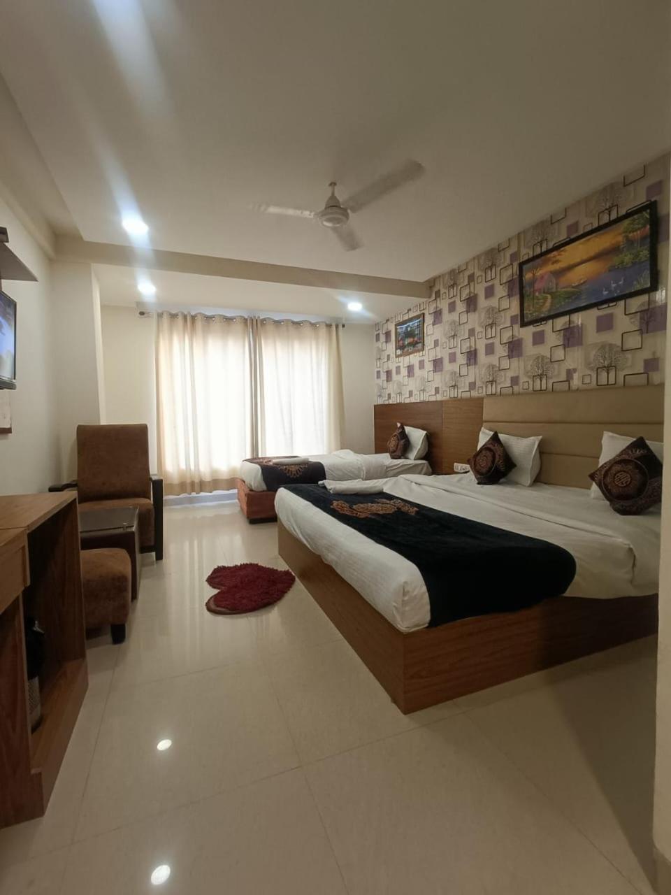 Hotel Grand Suites By D'Capitol Near Delhi Airport New Delhi Extérieur photo