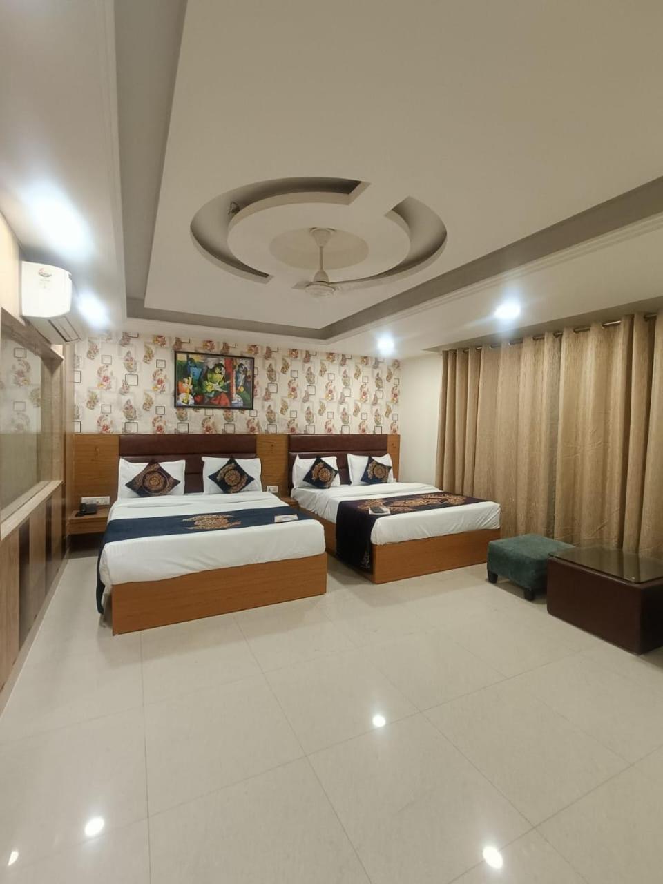 Hotel Grand Suites By D'Capitol Near Delhi Airport New Delhi Extérieur photo